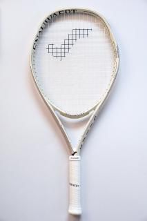 SNAUWAERT(スノワート)硬式テニスラケット既製品 - ソフトテニス SNAUWAERT(スノワート)硬式テニスラケット既製品 - ソフトテニス