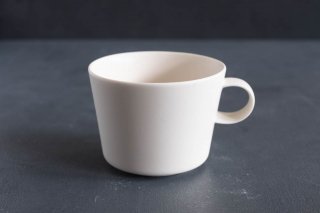 yumiko iihoshi porcelainunjour matin cup (cup L) color:suna