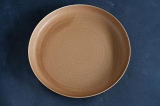 yumiko iihoshi porcelainReIRABO Round plate 27.5cm color:warm soil brown