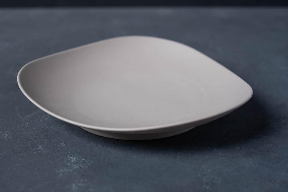 SHIONARI plate 195mm / yumiko iihoshi porcelain通販