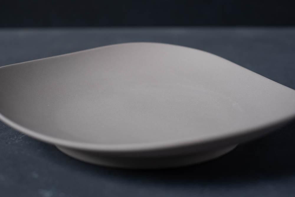 SHIONARI plate 195mm / yumiko iihoshi porcelain通販