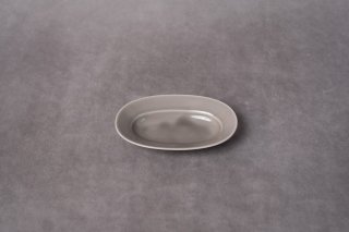 yumiko iihoshi porcelain　oval plate SS  color:mist beige