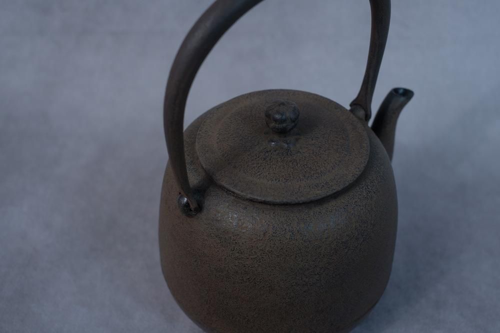 なつめ 鉄瓶 / 長文堂 通販 ちょうぶんどう | TOCAKU (トカク)
