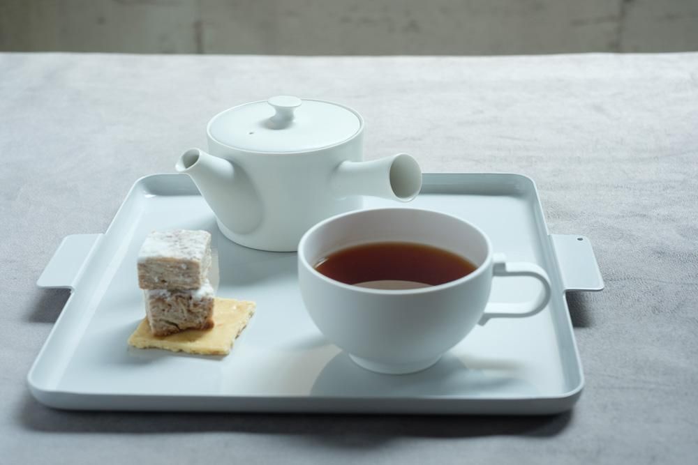 イイホシユミコyumiko iinoshi porcelain kyu-su yumiko iihoshi porcelain(キッチン) 【未使用】定価1万