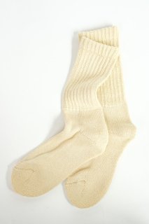 <img class='new_mark_img1' src='https://img.shop-pro.jp/img/new/icons13.gif' style='border:none;display:inline;margin:0px;padding:0px;width:auto;' />ROTOTO　LOOSE PILE CREW SOCKS  Raw beige
