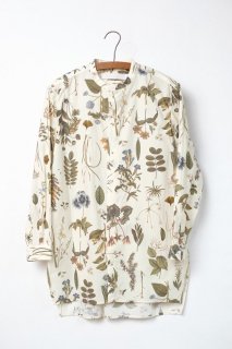 <img class='new_mark_img1' src='https://img.shop-pro.jp/img/new/icons13.gif' style='border:none;display:inline;margin:0px;padding:0px;width:auto;' />ASEEDONCLOUD Standard shirt ġTea garden flower print