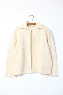 <img class='new_mark_img1' src='https://img.shop-pro.jp/img/new/icons13.gif' style='border:none;display:inline;margin:0px;padding:0px;width:auto;' />ASEEDONCLOUDSankayou cable knit jacket ˥åȡIvory [饹1]