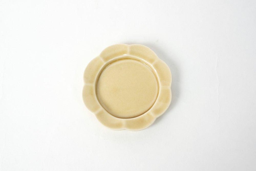 瀬戸焼 瀬戸焼マットトレイ 輪花黄瀬戸 / hibi通販 | TOCAKU(トカク)