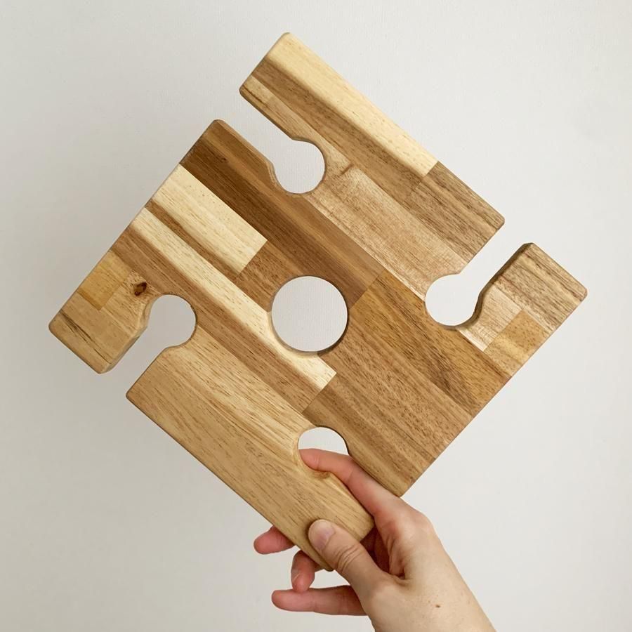 【ハンドメイド】木製壁掛けグラスホルダー 4個収納 ハンドメイド】木製壁掛けグラスホルダー 4個収納 ハンドメイド】木製