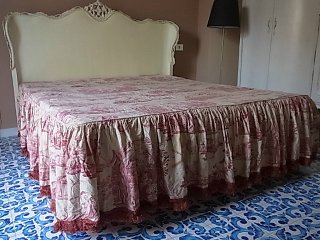 トワル・ド・ジュイのベッドカバー