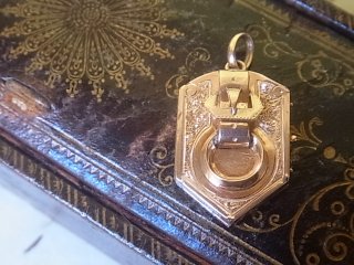 Pendant＆Brooch - Tesoro*テゾーロ、価値あるアンティークをイタリアから・・・