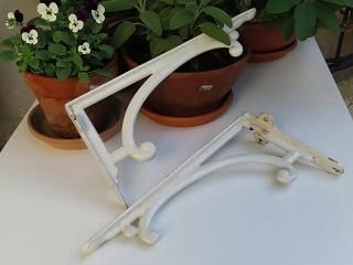 シャビーな白い鋳鉄の棚受け(小)