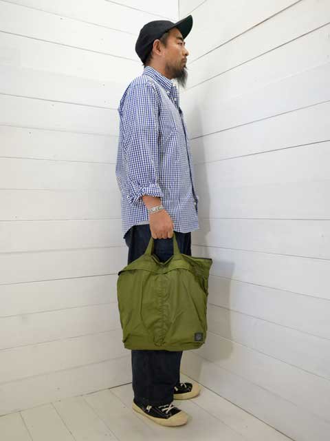 POST OVERALLS (ポストオーバーオールズ)<br> Packable Helmet Bag 2 -polyester R/S olive- ヘルメットバッグ エコバッグ