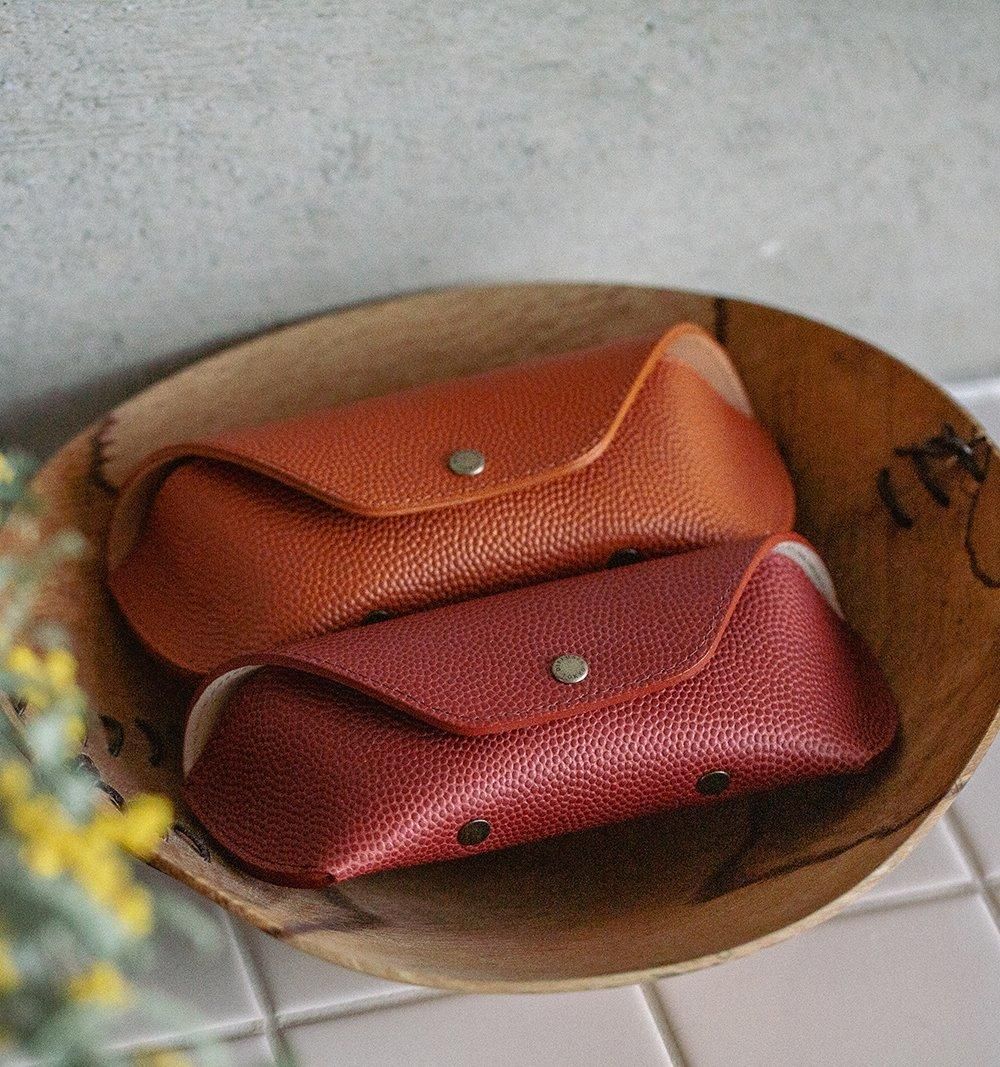 HORWEEN LEATHER EYEWEAR CASE 2 / Bordeaux & Black | DIFFUSER