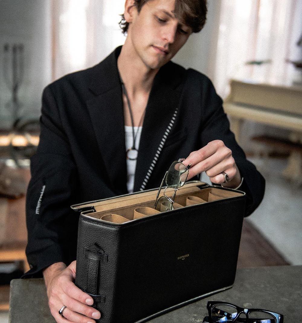 PARALLELOGRAM PRISM STORAGE BOX TYPE 10 / Black & Camel | DIFFUSER