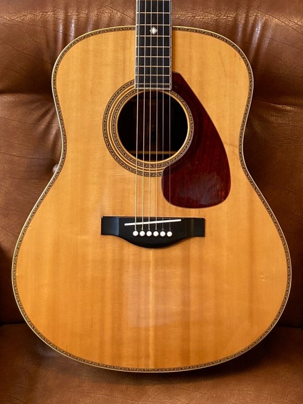 Yamaha fg store 2000 guitar