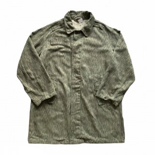 <img class='new_mark_img1' src='https://img.shop-pro.jp/img/new/icons15.gif' style='border:none;display:inline;margin:0px;padding:0px;width:auto;' />70's Czech Military Raindrop Camo Coat