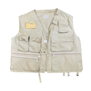 <img class='new_mark_img1' src='https://img.shop-pro.jp/img/new/icons15.gif' style='border:none;display:inline;margin:0px;padding:0px;width:auto;' />ORVIS Fishing Vest