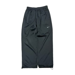 <img class='new_mark_img1' src='https://img.shop-pro.jp/img/new/icons15.gif' style='border:none;display:inline;margin:0px;padding:0px;width:auto;' />NIKE Track Pants