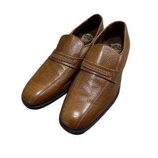 <img class='new_mark_img1' src='https://img.shop-pro.jp/img/new/icons15.gif' style='border:none;display:inline;margin:0px;padding:0px;width:auto;' />FLORSHEIM Leather Loafer (8 1/2D)