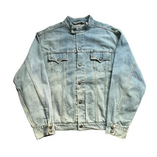 <img class='new_mark_img1' src='https://img.shop-pro.jp/img/new/icons15.gif' style='border:none;display:inline;margin:0px;padding:0px;width:auto;' />Levi's 70550 Stand Collar Denim Jacket