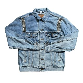 <img class='new_mark_img1' src='https://img.shop-pro.jp/img/new/icons15.gif' style='border:none;display:inline;margin:0px;padding:0px;width:auto;' />Levi's Stads Denim Jacket 