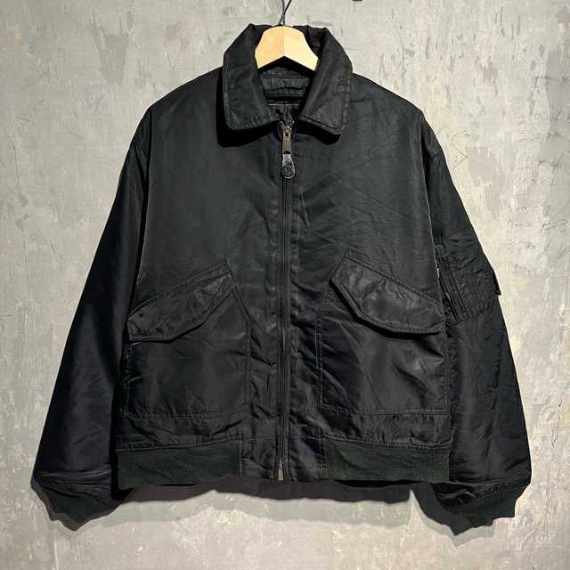 <img class='new_mark_img1' src='https://img.shop-pro.jp/img/new/icons15.gif' style='border:none;display:inline;margin:0px;padding:0px;width:auto;' />Flight Nylon Jacket