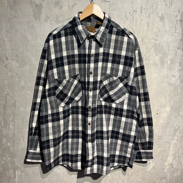 <img class='new_mark_img1' src='https://img.shop-pro.jp/img/new/icons15.gif' style='border:none;display:inline;margin:0px;padding:0px;width:auto;' />ST JOHN'S BAY L/S Flannel Shirts