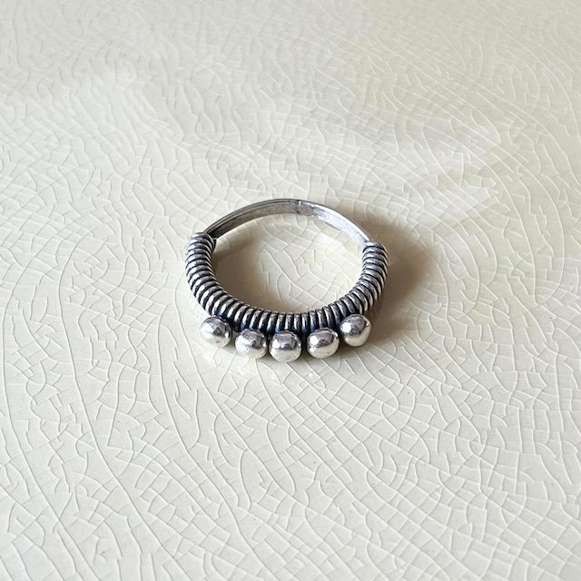 Evie Karen Silver Dot Coil Ring
