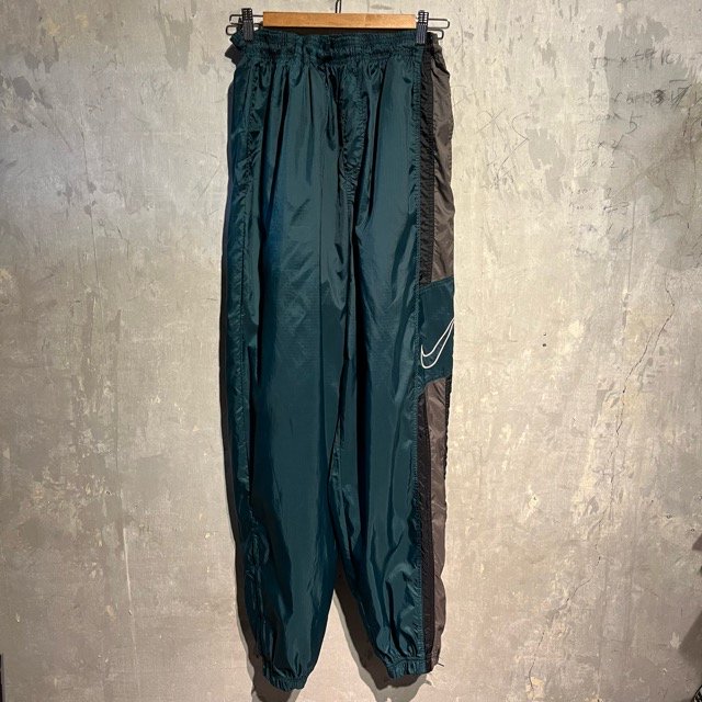 NIKE Nylon Pants