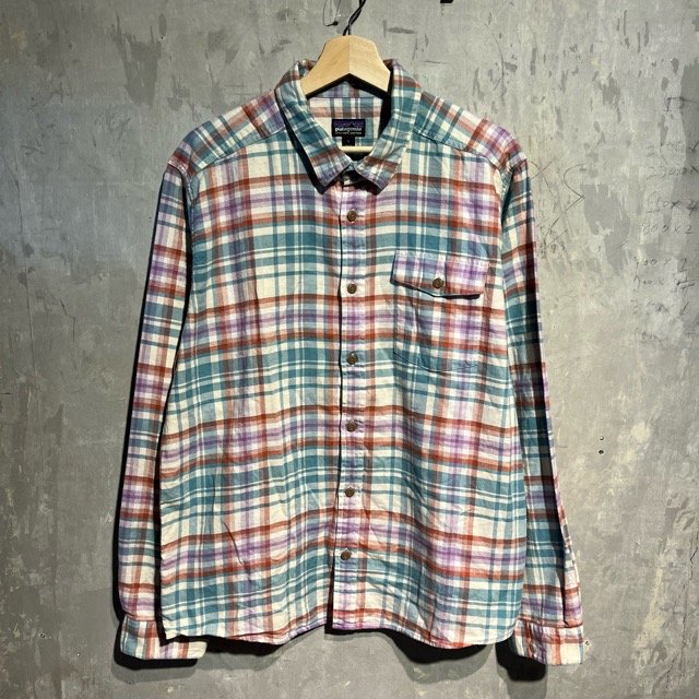 Patagonia Check L/S Shirts