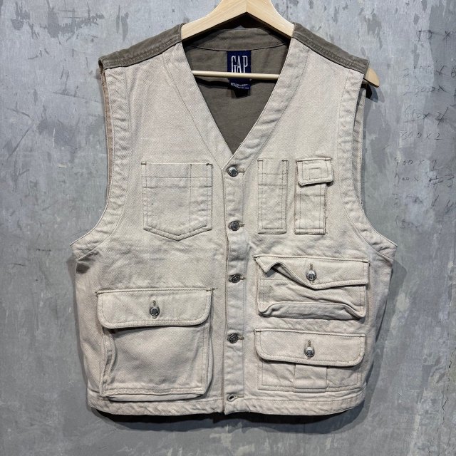 <img class='new_mark_img1' src='https://img.shop-pro.jp/img/new/icons15.gif' style='border:none;display:inline;margin:0px;padding:0px;width:auto;' />gap duck vest