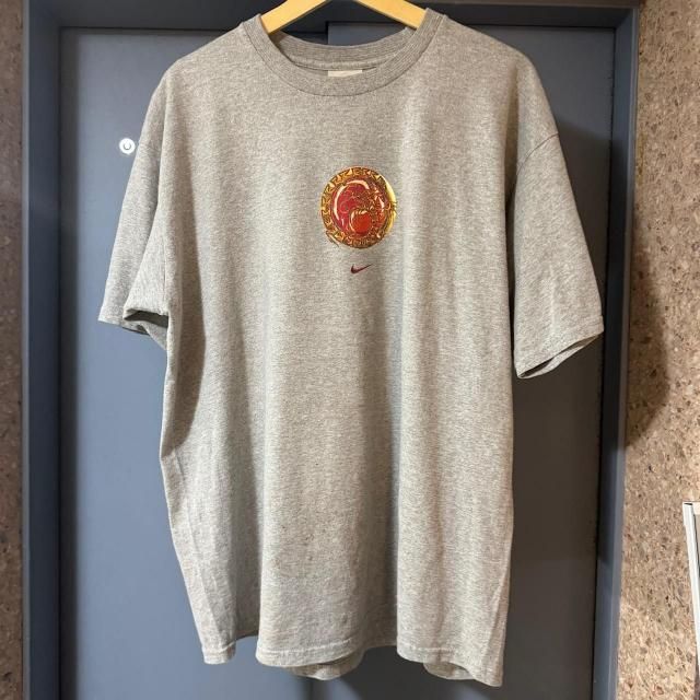 <img class='new_mark_img1' src='https://img.shop-pro.jp/img/new/icons15.gif' style='border:none;display:inline;margin:0px;padding:0px;width:auto;' />Nike S/S Tee 