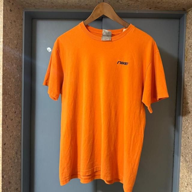 <img class='new_mark_img1' src='https://img.shop-pro.jp/img/new/icons15.gif' style='border:none;display:inline;margin:0px;padding:0px;width:auto;' />Nike S/S Tee 