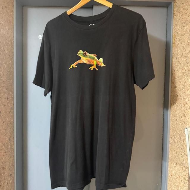 <img class='new_mark_img1' src='https://img.shop-pro.jp/img/new/icons15.gif' style='border:none;display:inline;margin:0px;padding:0px;width:auto;' />Oakley Frog S/S Tee 