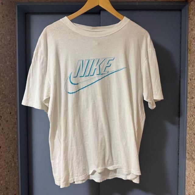 <img class='new_mark_img1' src='https://img.shop-pro.jp/img/new/icons15.gif' style='border:none;display:inline;margin:0px;padding:0px;width:auto;' />Nike S/S Tee 