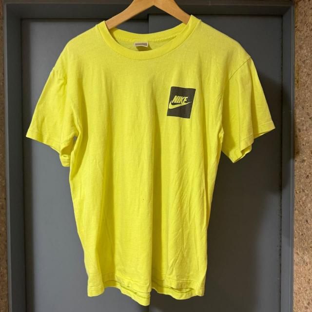 <img class='new_mark_img1' src='https://img.shop-pro.jp/img/new/icons15.gif' style='border:none;display:inline;margin:0px;padding:0px;width:auto;' />Nike S/S Tee 