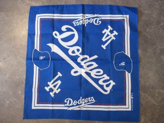 <img class='new_mark_img1' src='https://img.shop-pro.jp/img/new/icons15.gif' style='border:none;display:inline;margin:0px;padding:0px;width:auto;' />90's Losangels Dodgers Bandanna (Dead Stock)