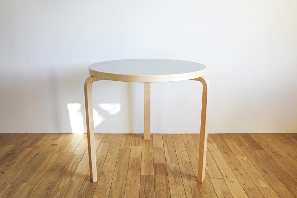 artek 90b ハルタ別注カラー　ペールグレー　リノリウム artek | 90Bテーブル（halutaオリジナルカラー : ペールグレー）