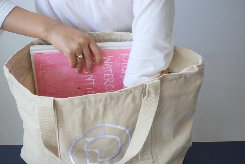 北欧デンマーク　イヤマちゃん ジッパー付きキャンバストートバック　Irma Irma イヤマ | ジッパー付き キャンバストートバッグ｜haluta