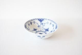 Royal Copenhagen / blue fluted �֥롼�ե롼�ƥå� half lace �ܥ��릵16cm