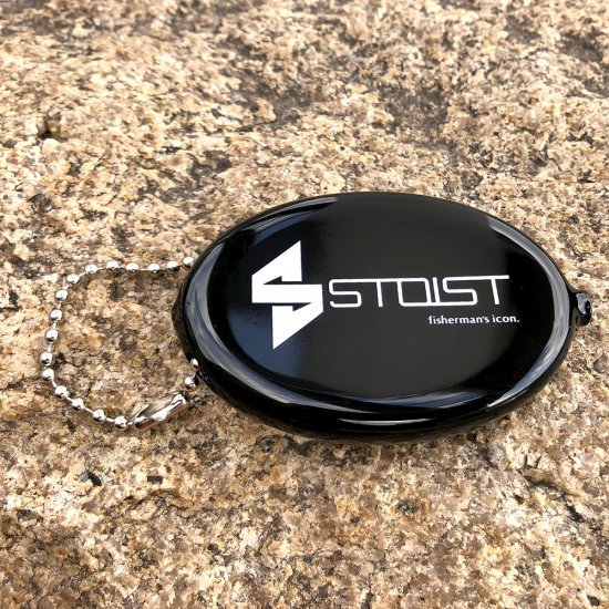 STOIST MARUCHOBI COIN CASE (Black × White Logo) - 釣りをもっと楽しむためのサブフィッシングギアブランド  NUTS u0026 VOLTZ（ナッツアンドボルツ）のオンラインショップ