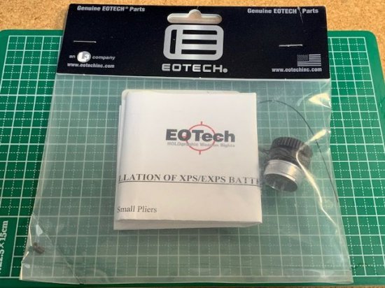 EOTECH - XPS/EXPS BATTERY CAP W/NEW CABLE TETHER - モデルショップPAPA