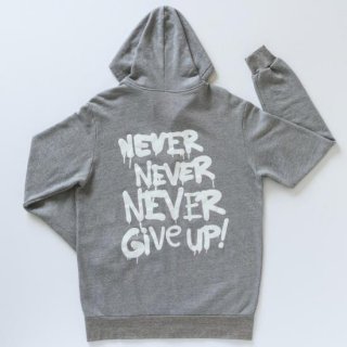 <img class='new_mark_img1' src='https://img.shop-pro.jp/img/new/icons3.gif' style='border:none;display:inline;margin:0px;padding:0px;width:auto;' />MBW apparel NEVER GIVE UP ZIP PARKAR GRAY (エムビ-ダブリュー　アパレル　ネバー　ギブ　アップ　ジップ　パーカー　グレー）