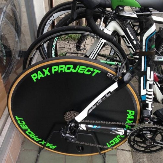 PAX PROJECT オリジナル ロードバイク用ホイール 赤ホイールパックスプロジェクト