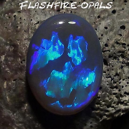 ブラックオパール 9.40ct - オパール専門店 Flashfire-Opals-Japan