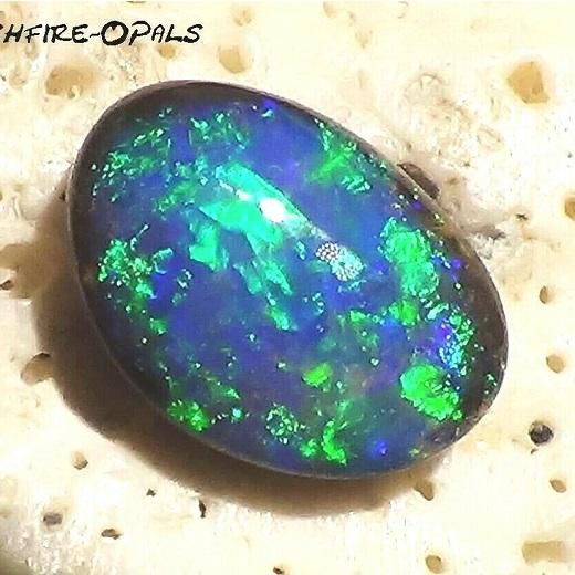 ボルダーオパール 2.5ct - オパール専門店 Flashfire-Opals-Japan