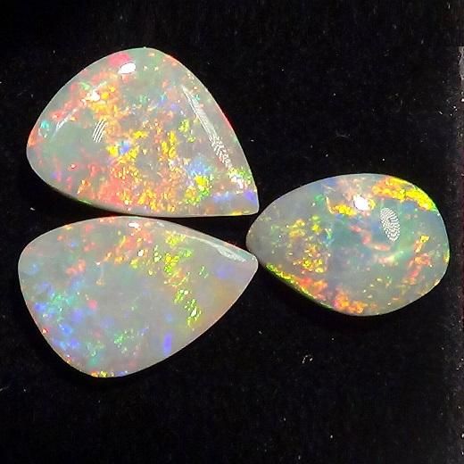 ホワイトオパール 7.8ct - オパール専門店 Flashfire-Opals-Japan