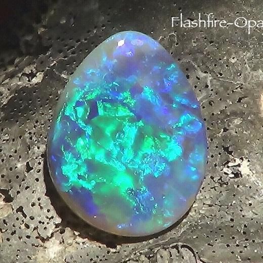 ブラックオパール 10.3ct - オパール専門店 Flashfire-Opals-Japan