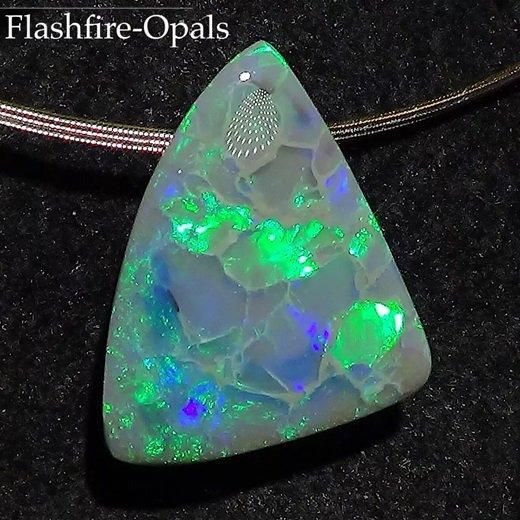 ブラックオパールペンダント29.2ct - オパール専門店 Flashfire